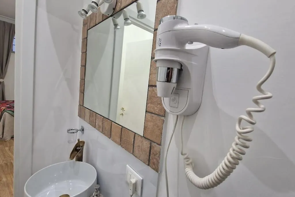 Apartment Small & Cozy Near Piazza Navona Rome Italy